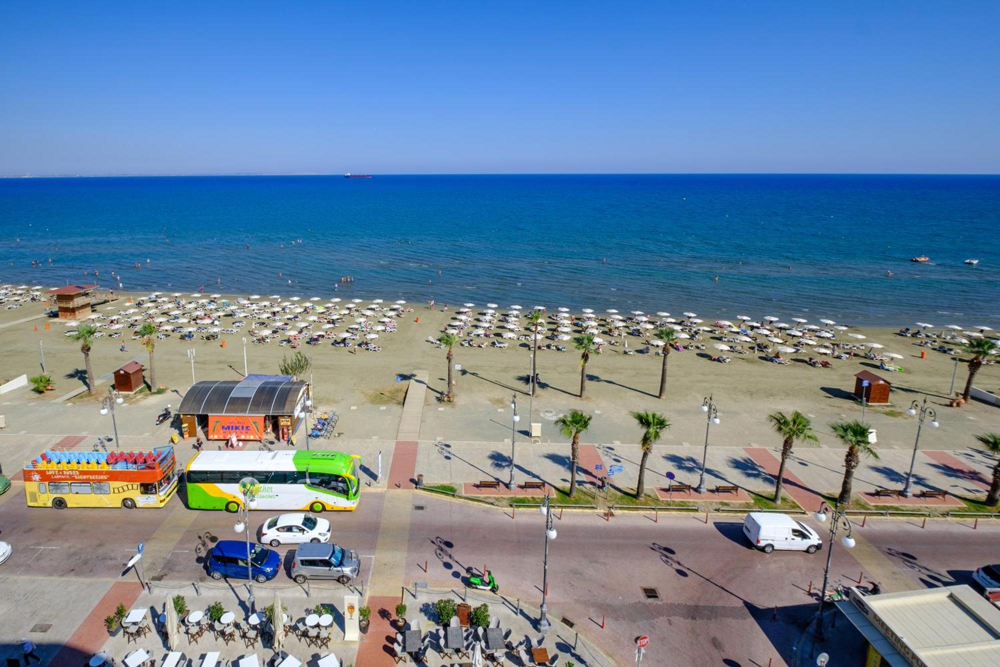 Lazuli Sea View Beachfront Ap 21 Λάρνακα Εξωτερικό φωτογραφία